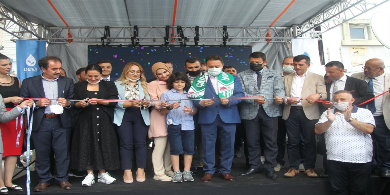 DEVA Partisi Genel Başkanı Babacan, partisinin Çarşamba ilçe başkanlığının açılışına katıldı