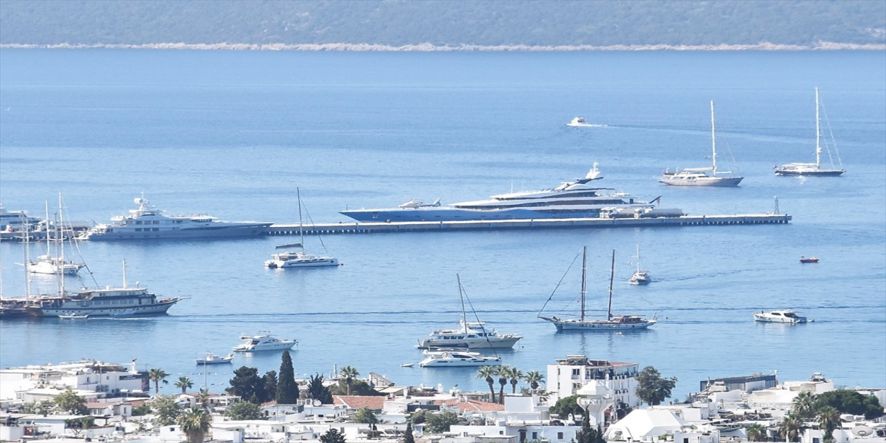 Bodrum mega yatları ağırlıyor