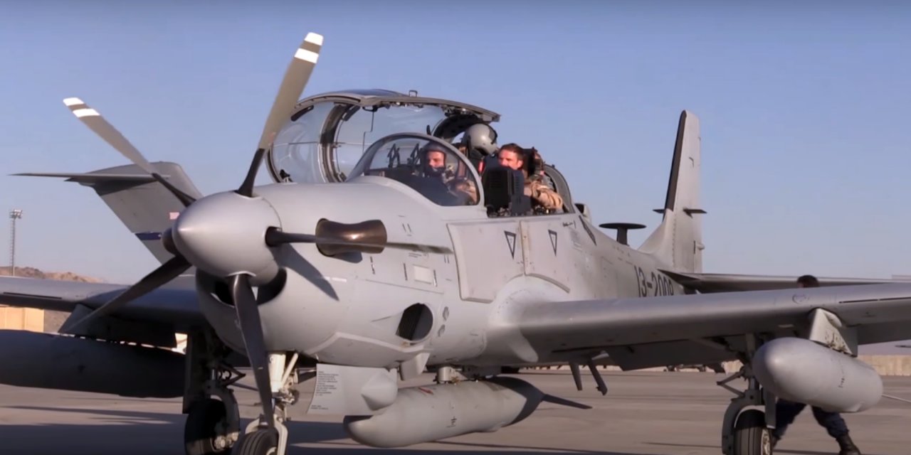 Kabil'de Hava Kuvvetleri'nde çalışan bir pilot uğradığı silahlı saldırıda öldürüldü