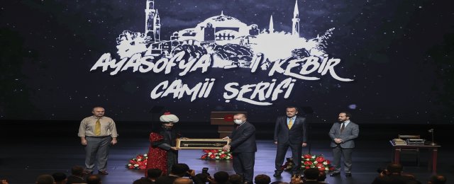 Cumhurbaşkanı Erdoğan Türkiye Gençlik Zirvesi'nde konuştu