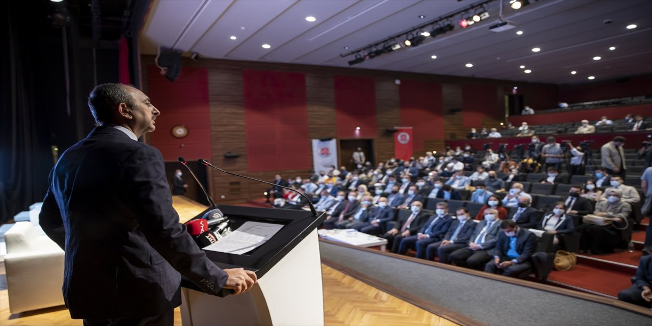 Adalet Bakanı Abdulhamit Gül, 5. Darbe ile Mücadele Sempozyumu'nda konuştu