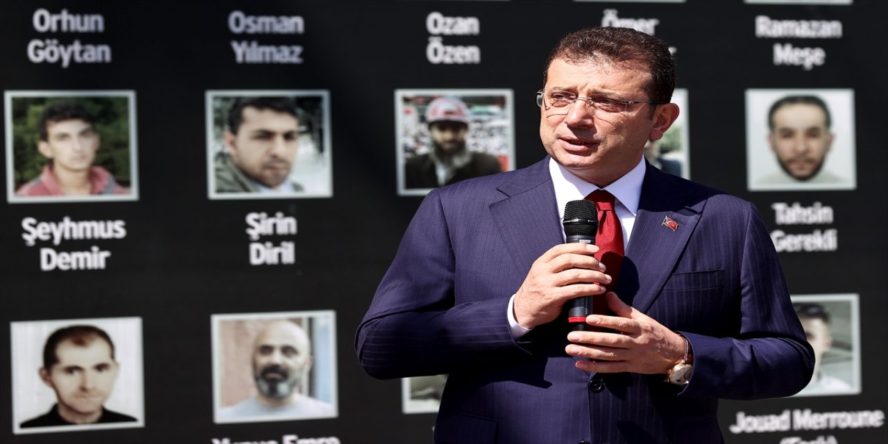 İBB önünde 15 Temmuz anma etkinliği düzenlendi