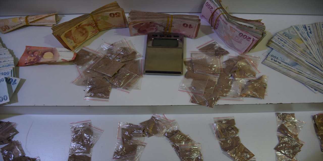 Eyüpsultan'daki silahlı saldırıyla ilgili yakalanan 5 şüpheli adliyeye sevk edildi