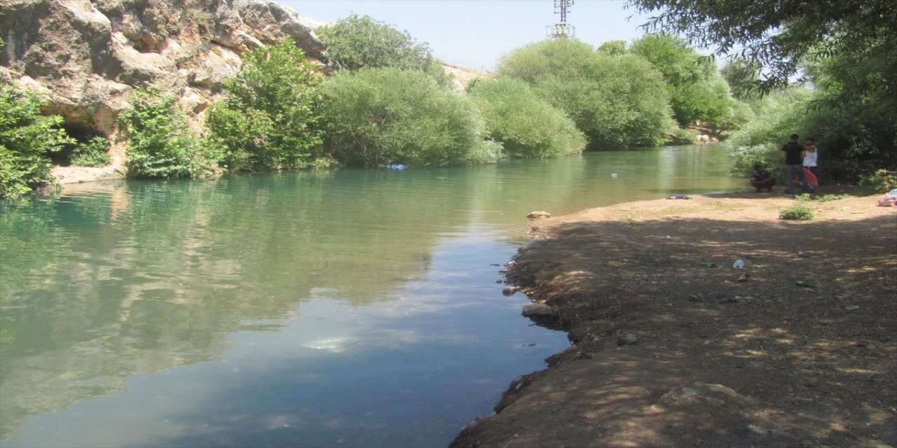 Gaziantep'te serinlemek için çaya giren genç boğuldu