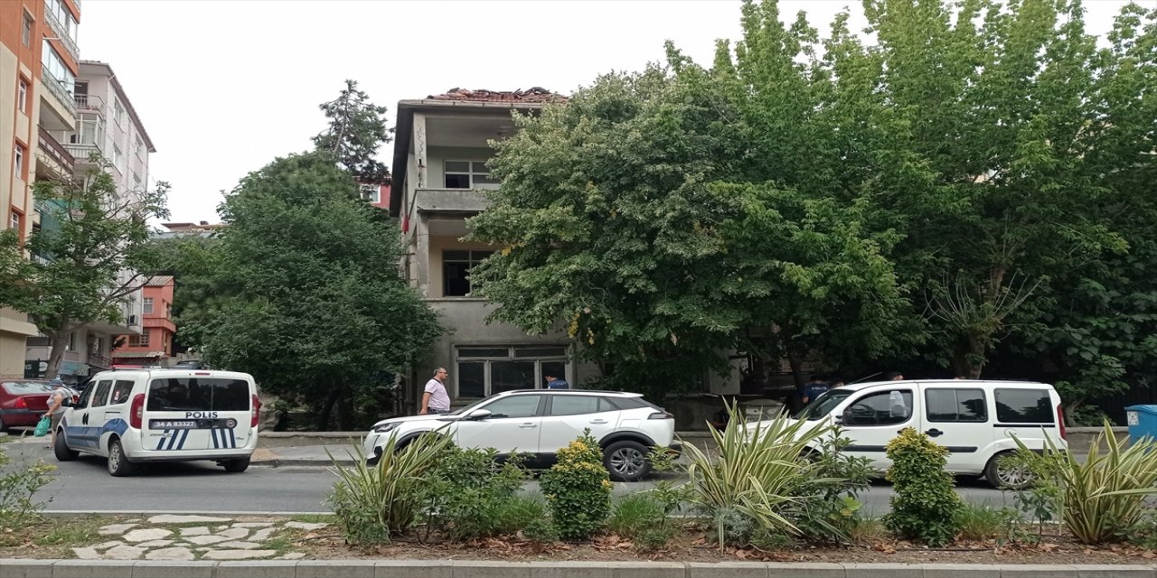 Silivri'de bir kişi metruk binada ölü bulundu