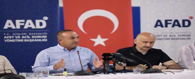 Dışişleri Bakanı Çavuşoğlu, Manavgat AFAD Koordinasyon Merkezi'nde konuştu