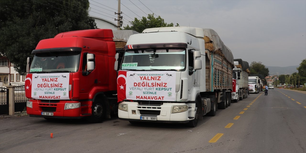 Balıkesir'den yangın bölgesindeki çiftçilere 10 tır yem gönderildi