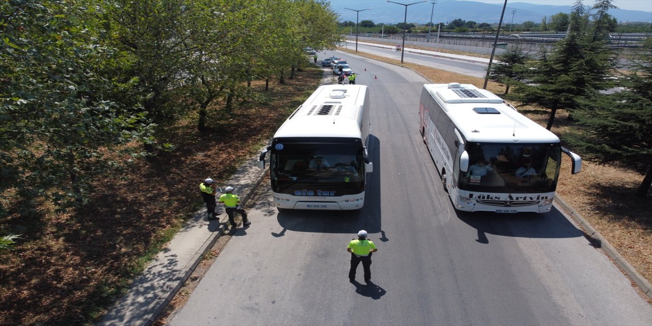 Bursa'da şehirler arası yolcu otobüsleri denetleniyor