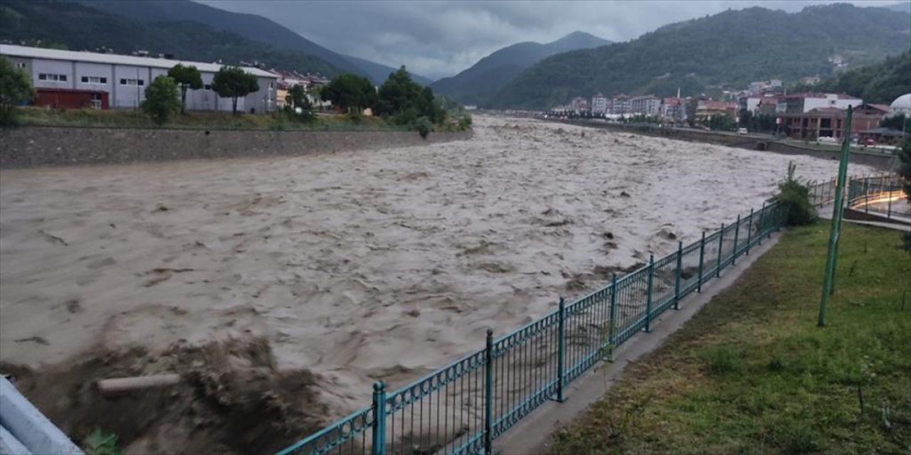 AFAD, Bartın'ın Ulus ilçesine bağlı 12 köye elektrik verilemediğini bildirdi