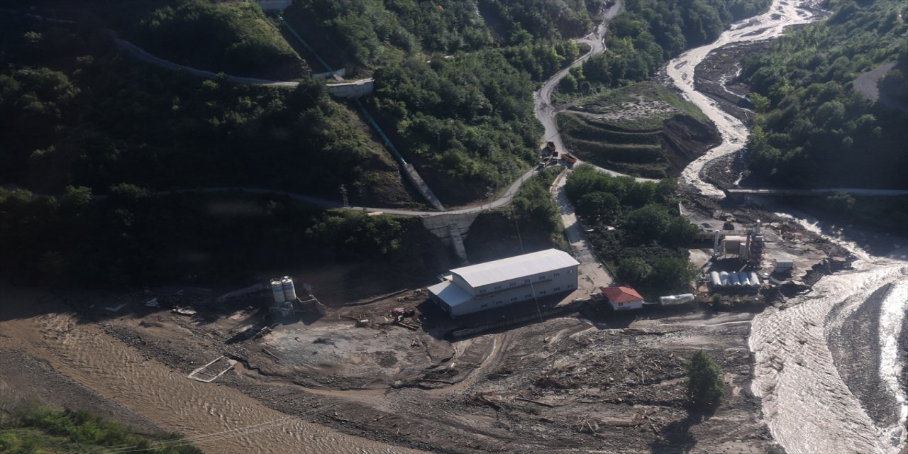 DSİ Genel Müdürü Yıldız, sel felaketinin yaşandığı Bozkurt'ta HES kapaklarının patladığı iddialarını yalanladı