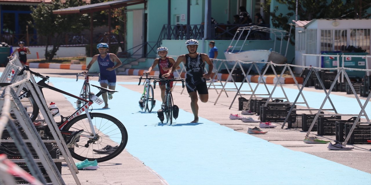 Eğirdir Oral-B Triatlon Türkiye Kupası Final Yarışları sona erdi