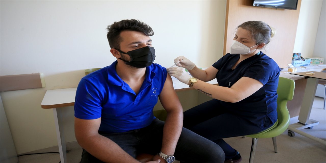 ABD, Kovid-19 aşısının ikinci dozundan 8 ay sonra üçüncü dozu tavsiye edecek