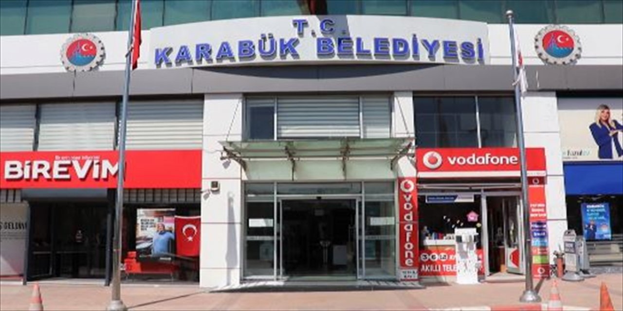 Karabük'te karantina ihlali yapan kadın belediye girişinde yakalandı