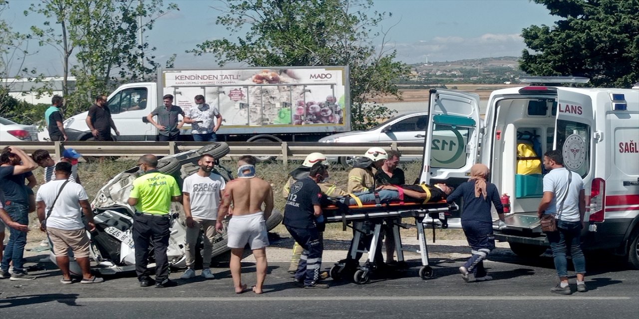 Silivri'deki trafik kazasında 3 kişi yaralandı