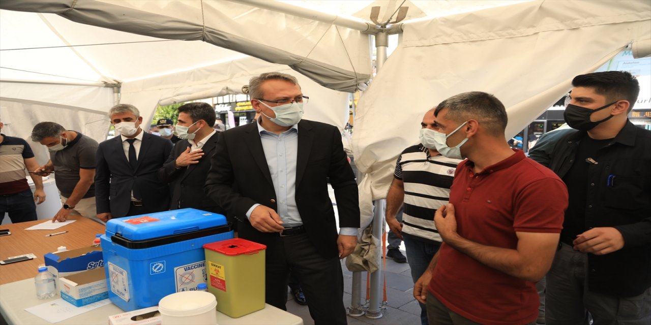 Bingöl'de Kovid-19'da ölenlerin yüzde 99'u aşısını yapmamış kişilerden oluşuyor