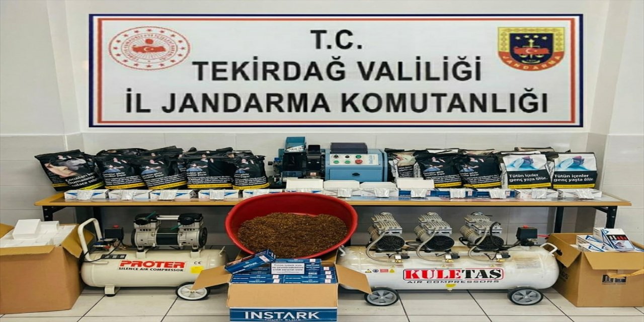Tekirdağ'da bir evde çok sayıda makaron ve kaçak tütün ele geçirildi