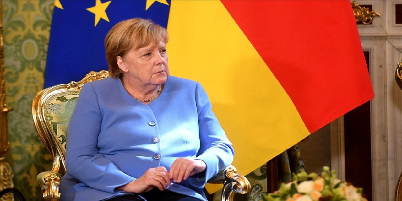 Almanya Başbakanı Merkel: "Taliban ile müzakere etmeye çalışmalıyız"