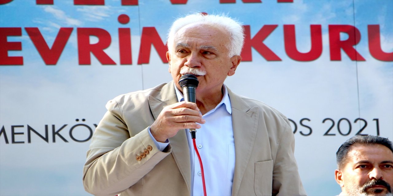 Doğu Perinçek, "Üretim Devrimi Kurultayı"na katıldı