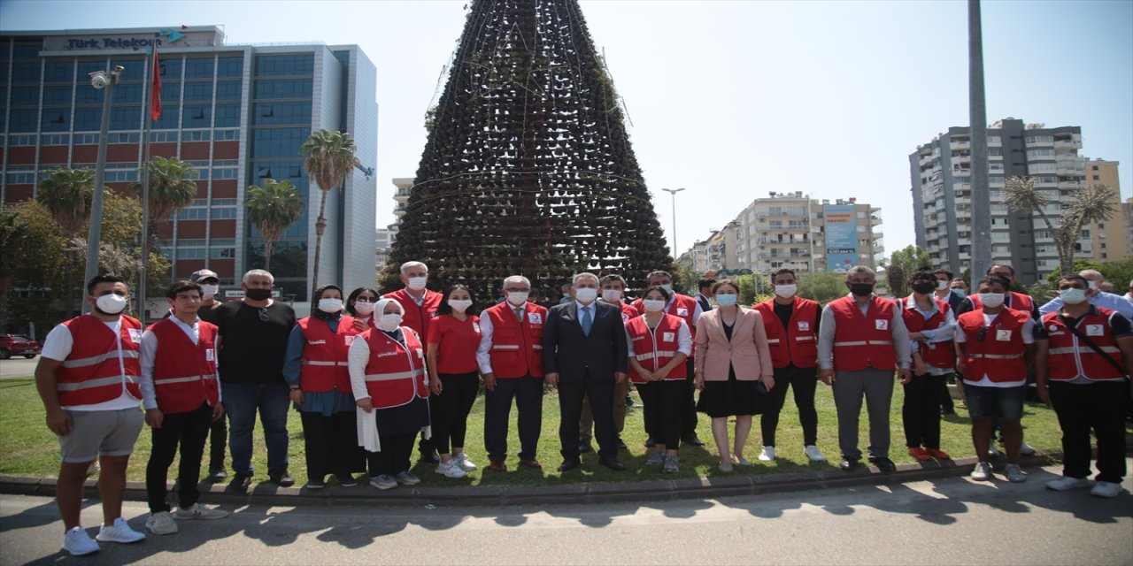 Adana'dan selden etkilenen Kastamonu'ya 10 tır yardım malzemesi gönderildi
