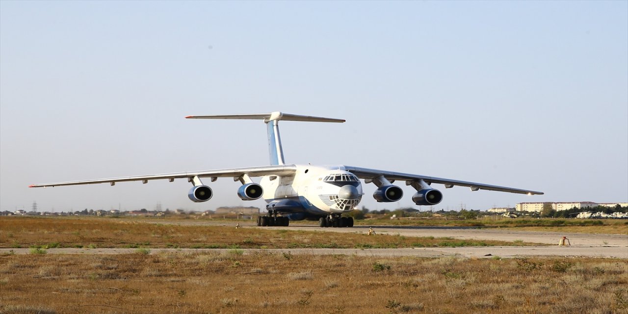 Kabil havalimanında görev yapan Azerbaycan askerleri Bakü'ye döndü