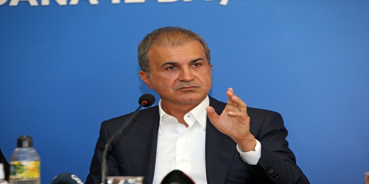 AK Parti'li Ömer Çelik, partisinin Adana İl Başkanlığında gündemi değerlendirdi