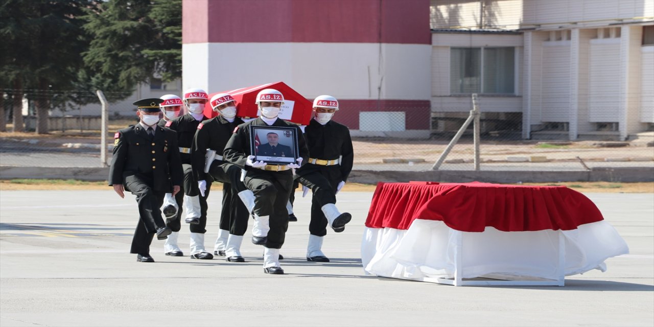 Fırat Kalkanı Harekatı bölgesinde bir asker şehit oldu