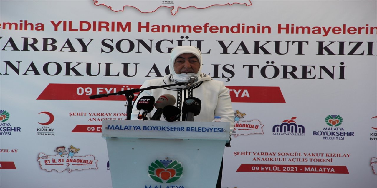 AK Parti Genel Başkanvekili Binali Yıldırım'ın eşi Semiha Yıldırım Malatya'da anaokulu açılışı yaptı