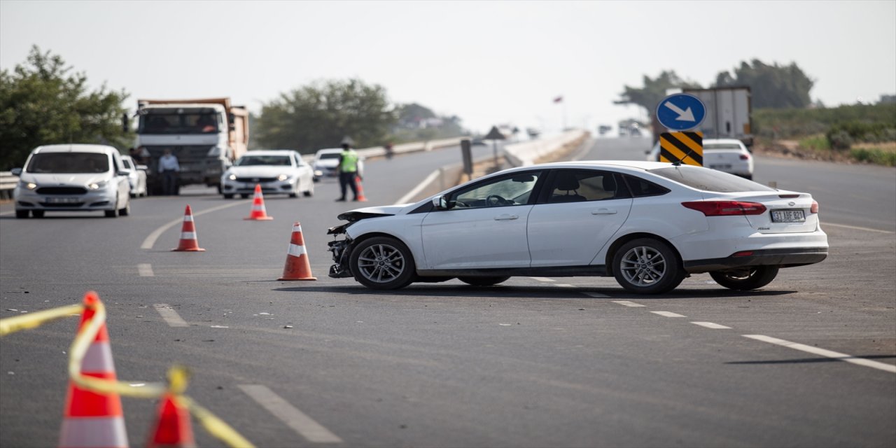 Hatay'da otomobille çarpışan motosikletin sürücüsü öldü