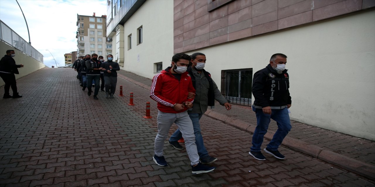 Kayseri'de aranan 7 şüpheli yakalandı