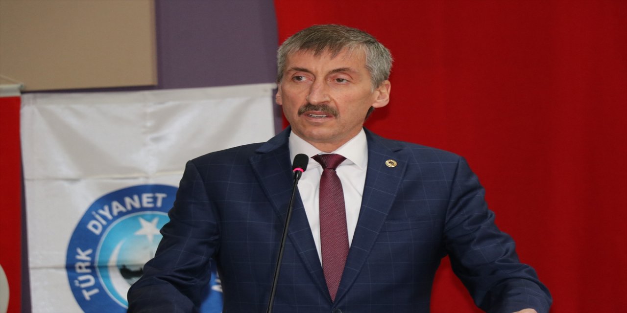 Türk Diyanet Vakıf-Sen Başkanı Ünal: "Bizim işimiz siyaset değildir"