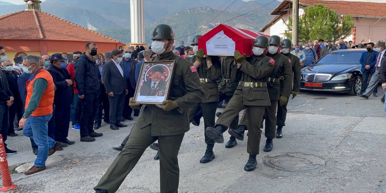 Karabük'te vefat eden Kıbrıs gazisi toprağa verildi