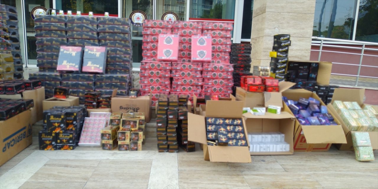 Manisa'da 15 bin cinsel uyarıcı ilaç ve hap ele geçirildi