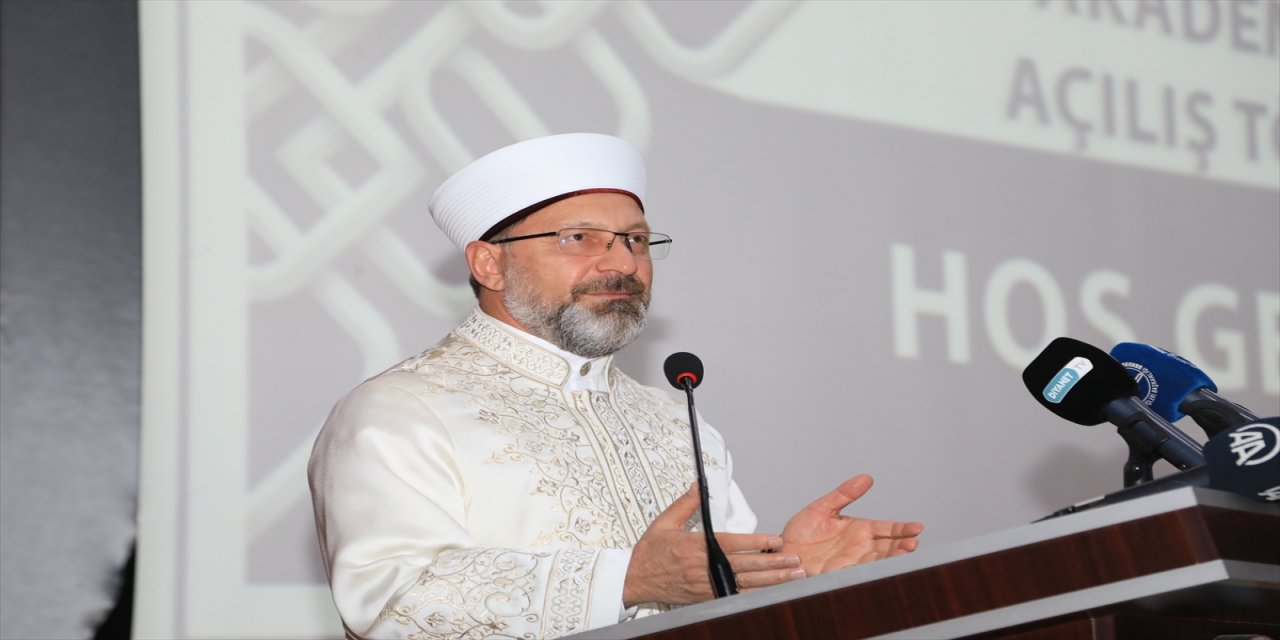 Diyanet İşleri Başkanı Erbaş, Bingöl Üniversitesinin akademik yıl açılışında konuştu