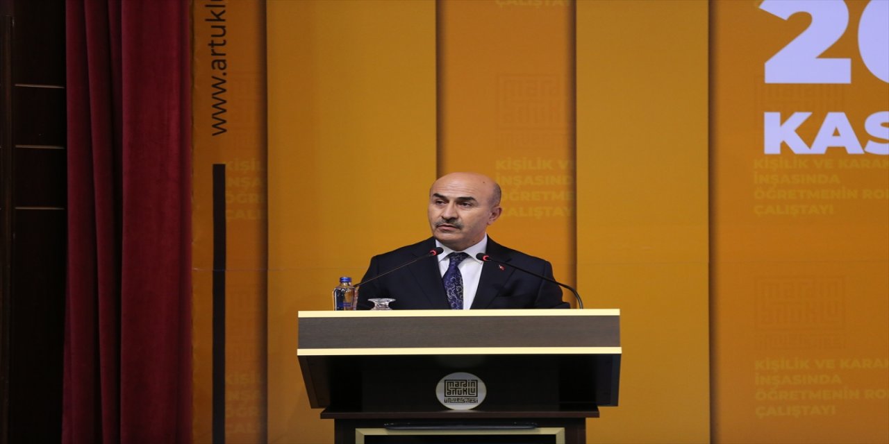 İlim Yayma Vakfı Mütevelli Heyeti Başkanı Bilal Erdoğan Mardin'de çalıştaya katıldı