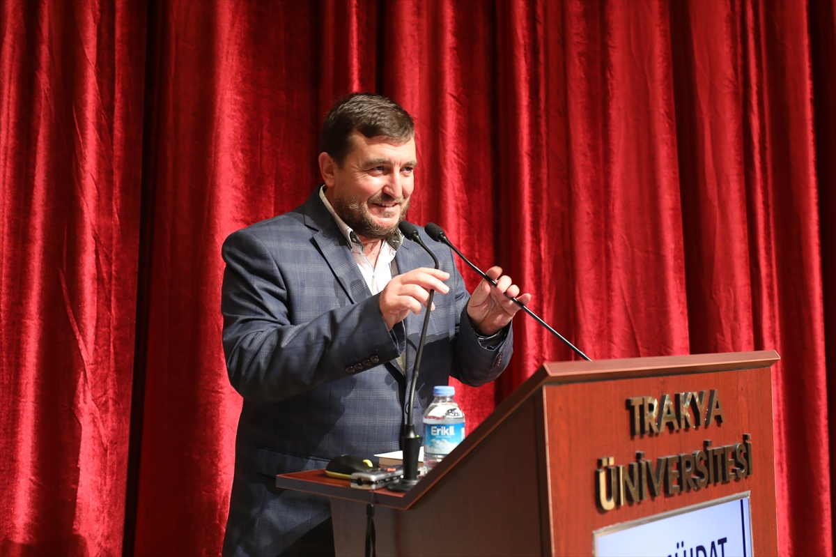 Aliya İzetbegoviç Edirne'de düzenlenen panelle anıldı