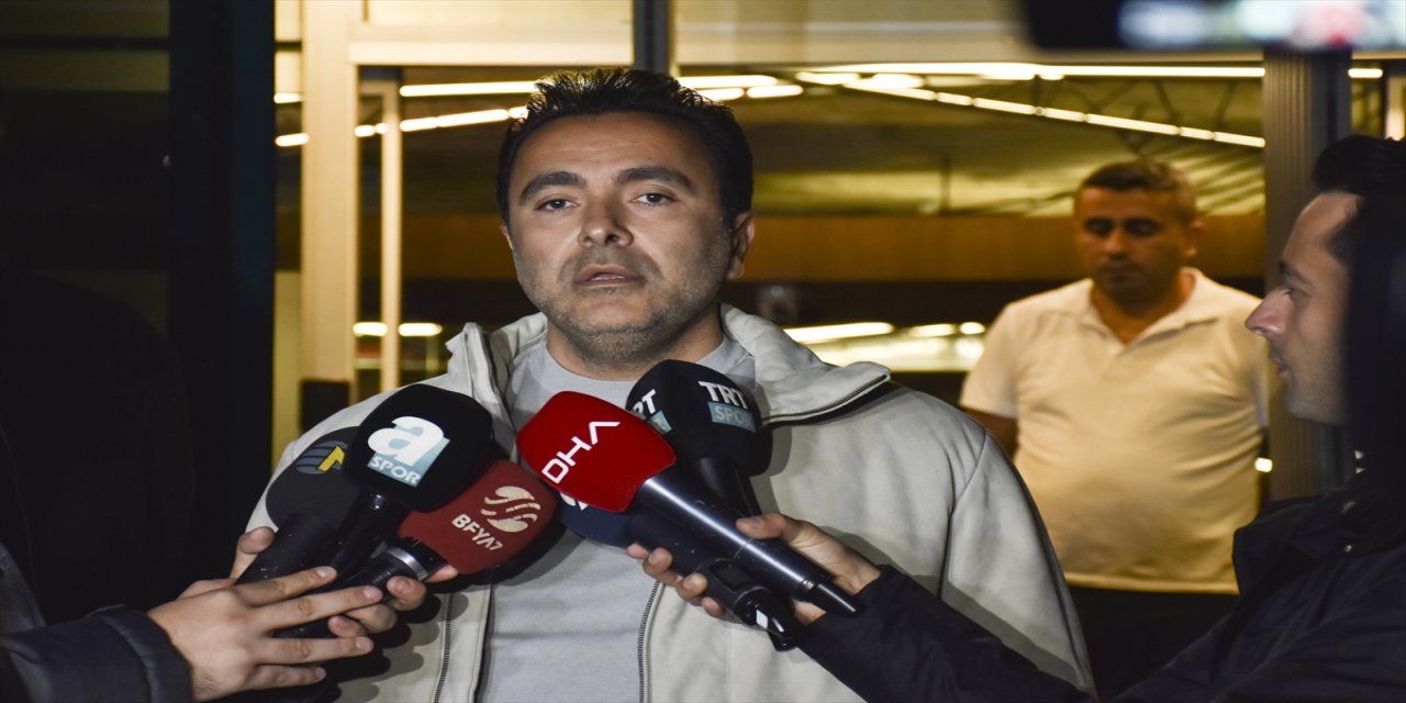 Beşiktaş'ta teknik direktör Sergen Yalçın görevine devam ediyor