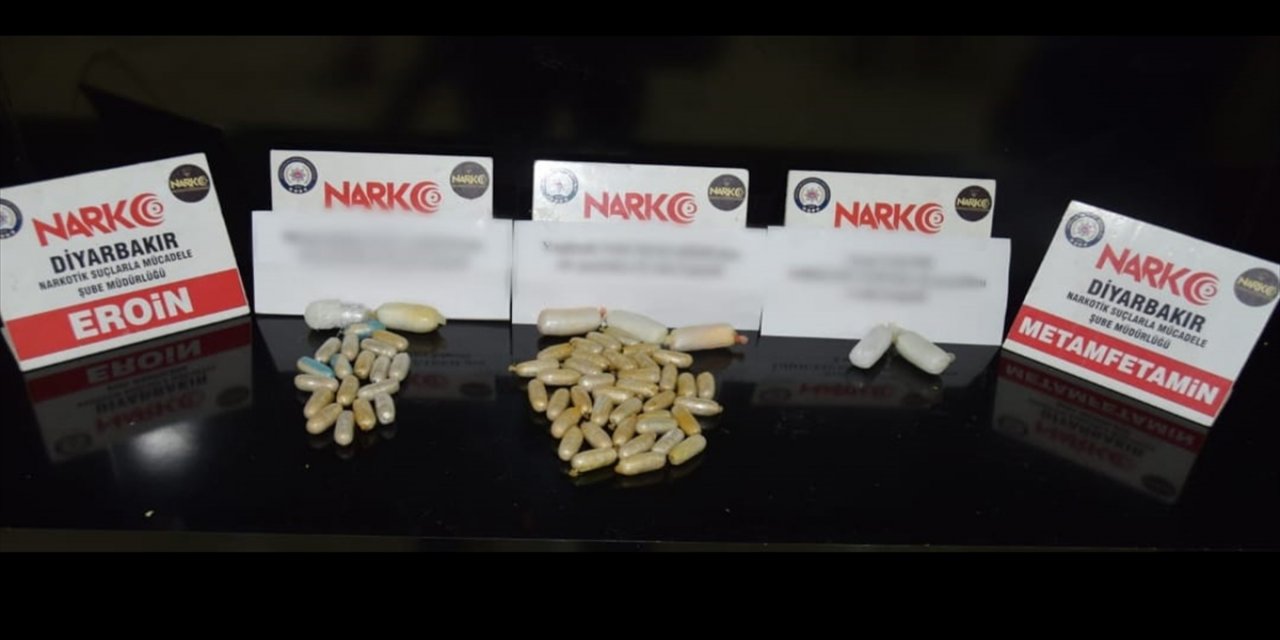 Diyarbakır'da mide ve bağırsaklarında uyuşturucu taşıyan 3 İranlı tutuklandı