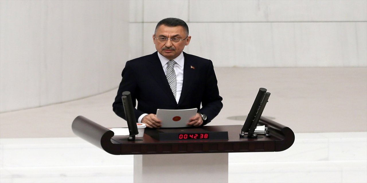 Cumhurbaşkanı Yardımcısı Oktay, TBMM Genel Kurulunda Cumhurbaşkanlığının 2022 yılı bütçesini sundu