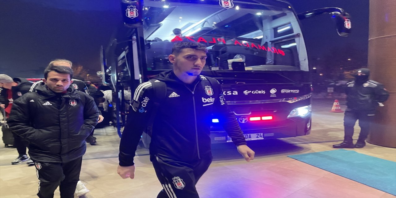 Beşiktaş kafilesi, Konya'da