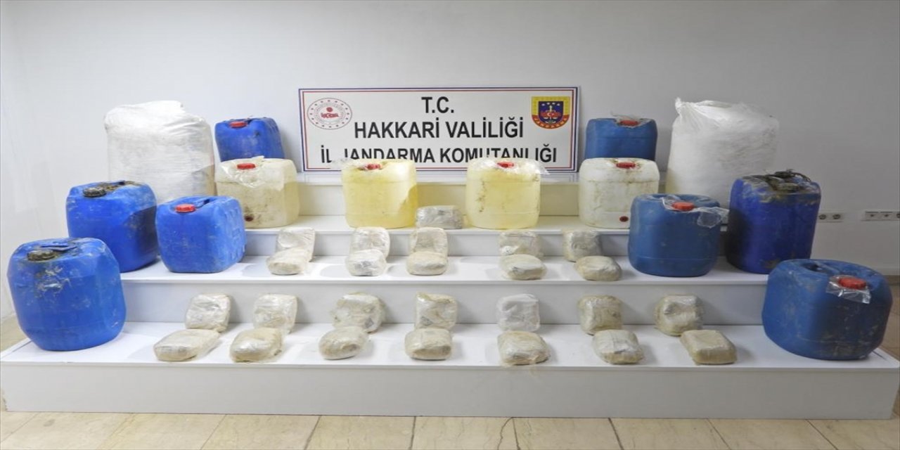 Hakkari'de İHA destekli operasyonda 30 kilogram eroin ele geçirildi