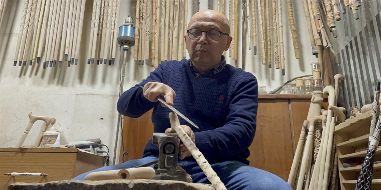 Baston ustası "Yaşayan İnsan Hazineleri" ödülünü kazanmanın gururunu yaşıyor