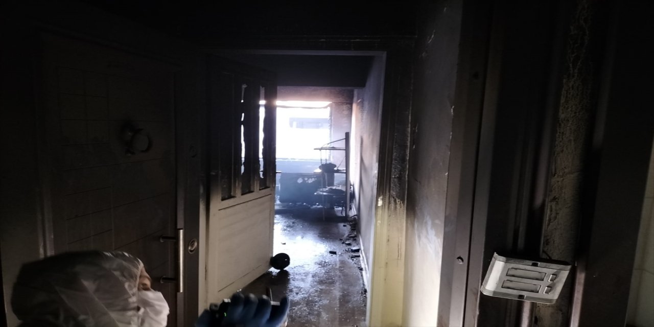 Sakarya'da çıkan yangında evde mahsur kalan kişi öldü