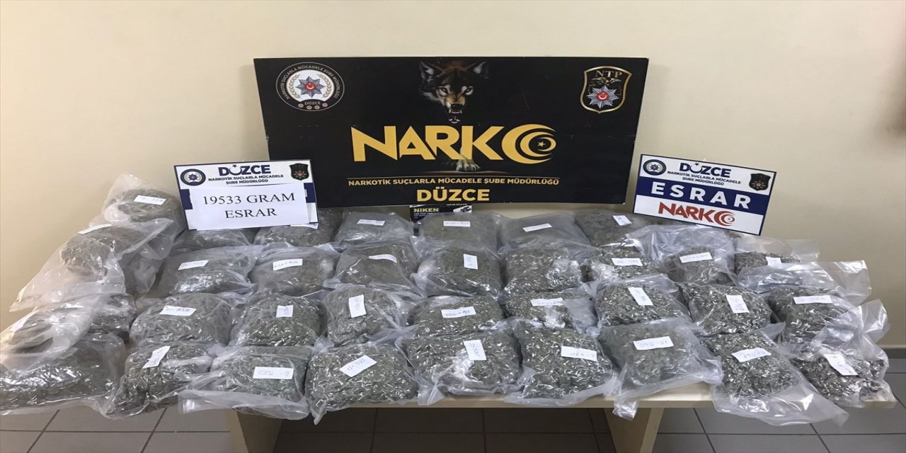 Düzce'de 19,5 kilogram esrar ele geçirildi, bir zanlı tutuklandı