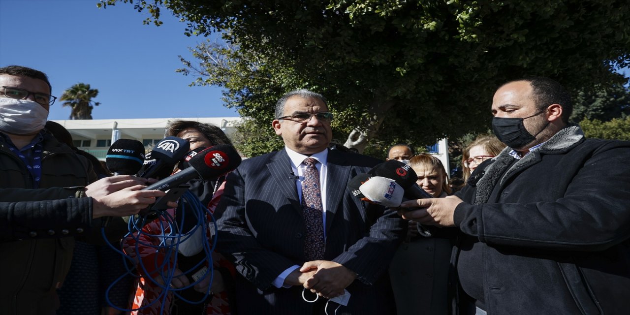 KKTC Başbakanı Sucuoğlu, erken genel seçim için oy kullandı