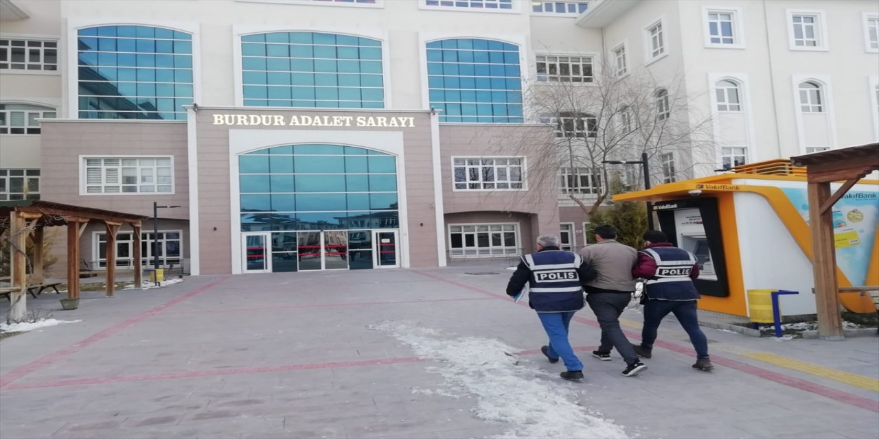 Burdur'da trafolardaki asma kilitleri çaldığı öne sürülen zanlı tutuklandı