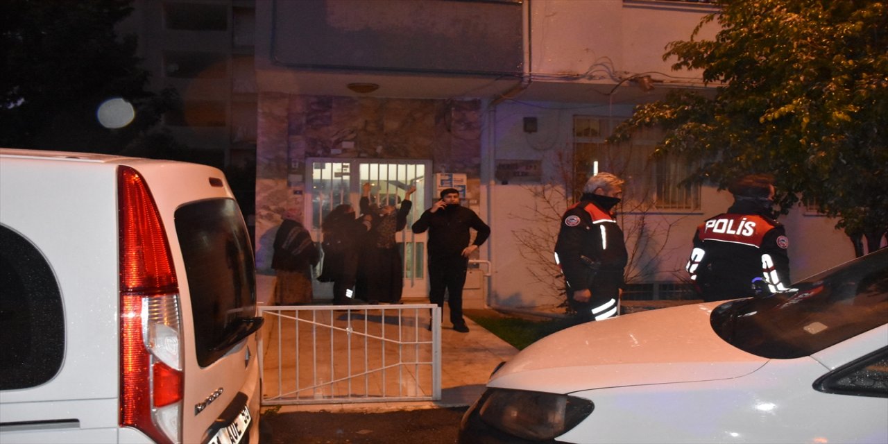 Adana'da bir kişi kardeşinin dini nikahlı eşi ve annesini öldürdü