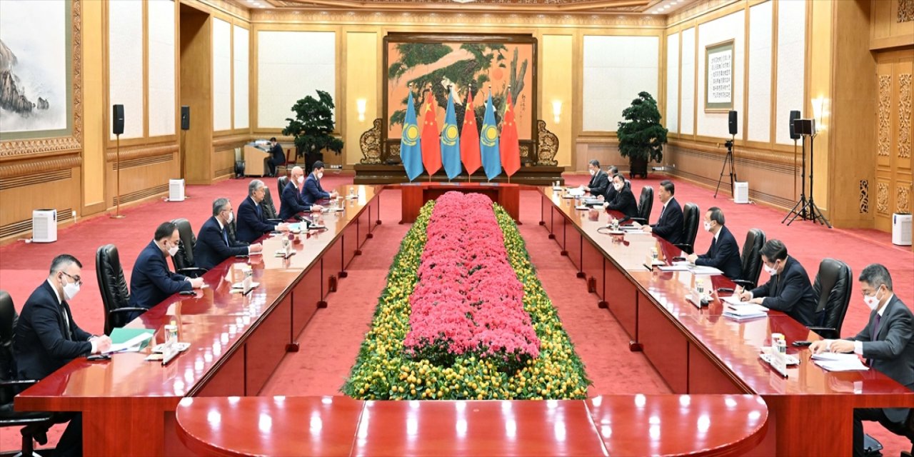 Çin, ABD savaş gemisinin Tayvan Boğazı'ndan geçişini kınadı