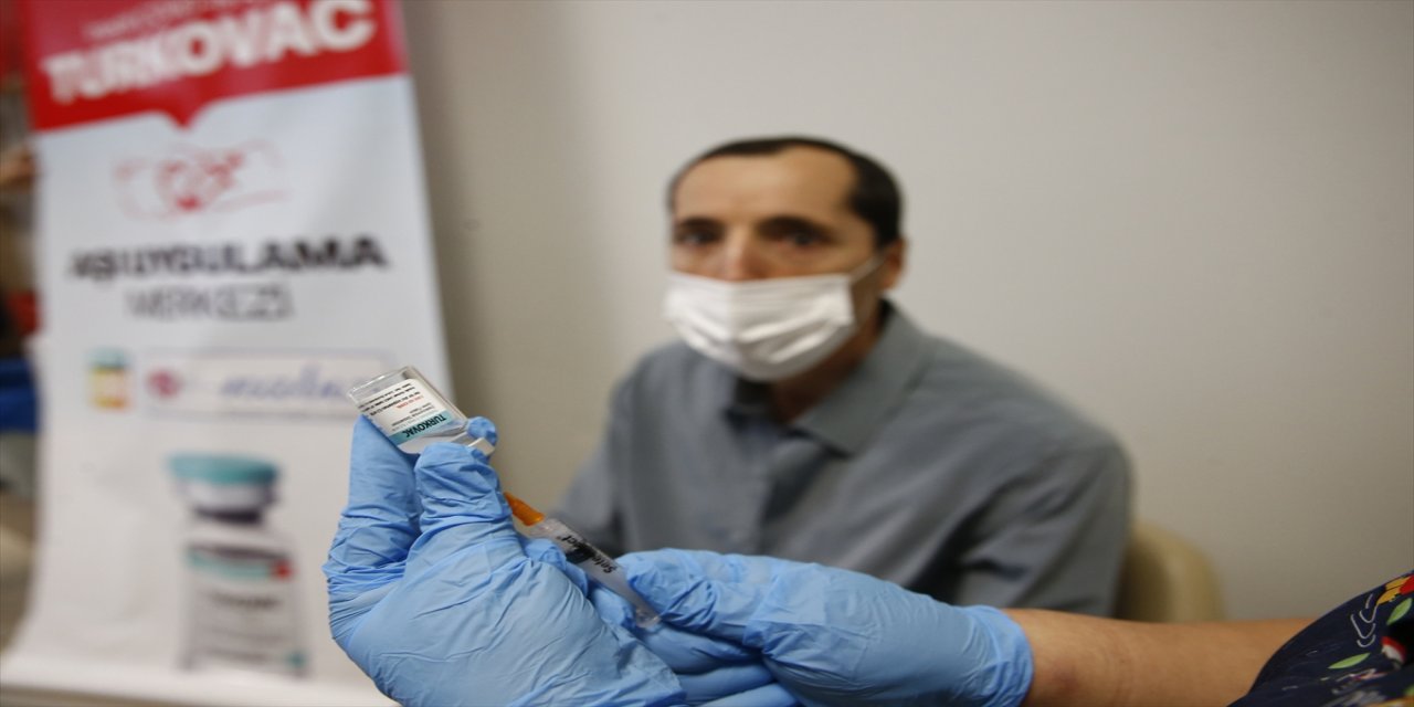 TURKOVAC aşısı Antalya'da uygulanmaya başlandı