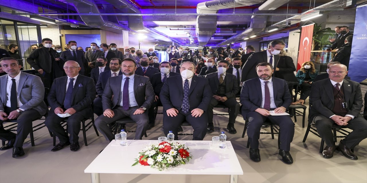 Sanayi ve Teknoloji Bakanı Varank, Ankara TEKMER'in açılış törenine katıldı