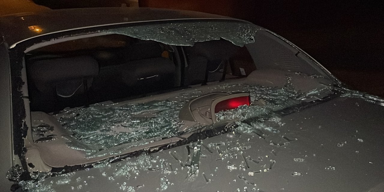 Edirne'de otomobil ve evlere zarar veren şüpheli gözaltına alındı